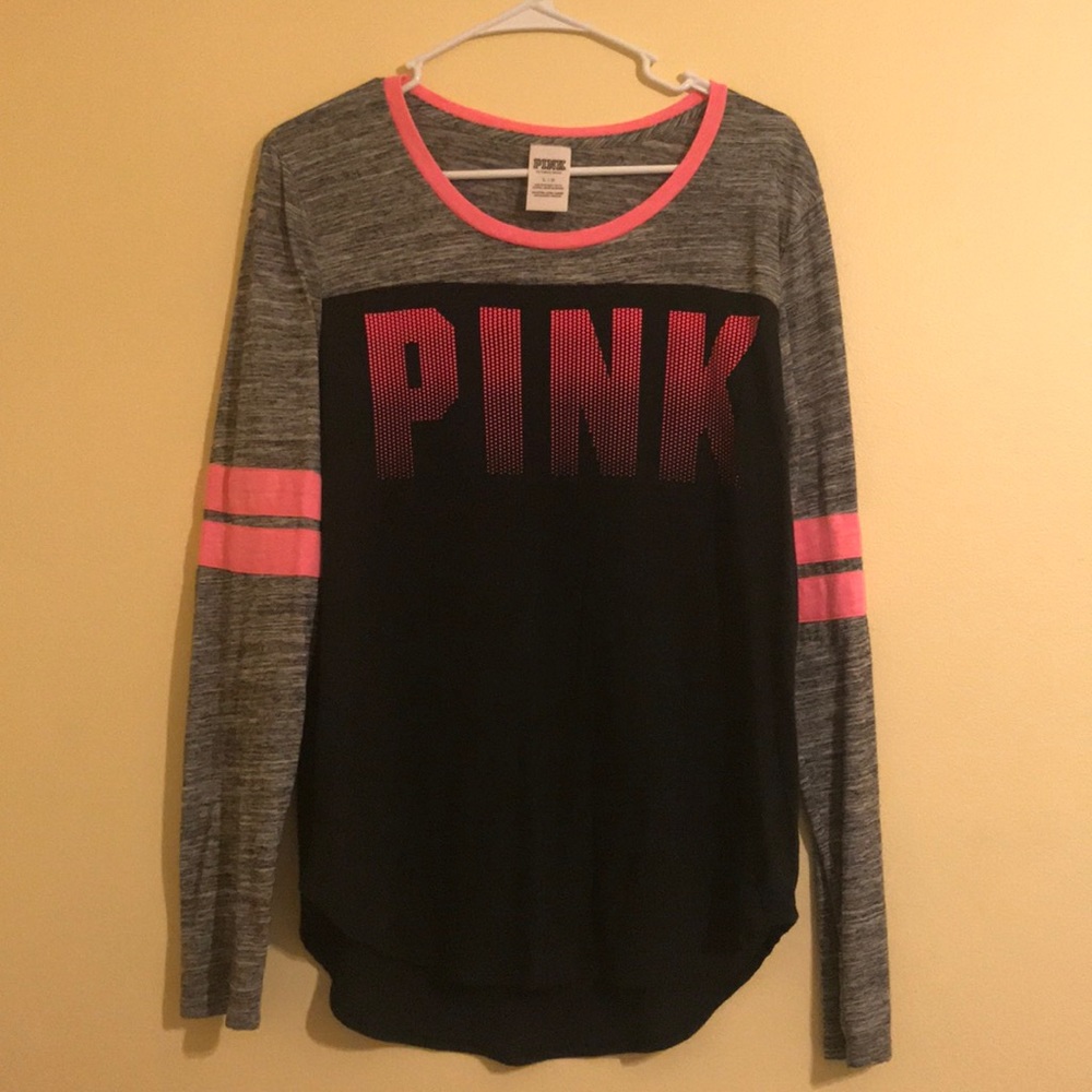 Victoria’s Secret PINK Long sleeve top.